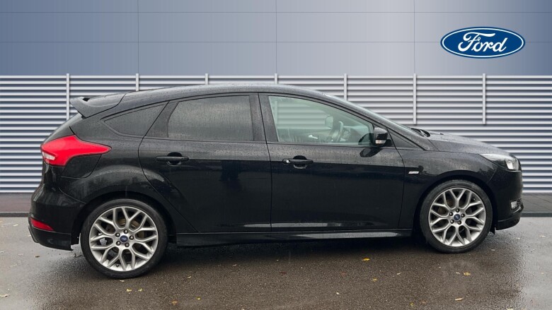 Ford Focus 1.0 EcoBoost 125 ST-Line 5dr Petrol Hatchback